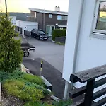 Moderne Leilighet I Barnevennlig Omrade Sentralt